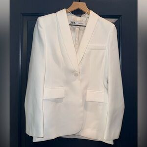 Zara white blazer in size XS